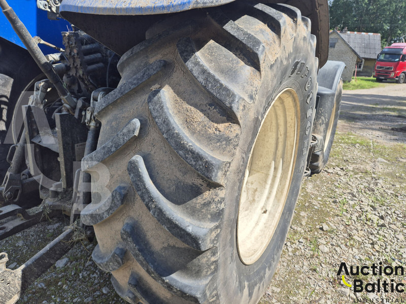 Trator New Holland T 7.210: foto 19