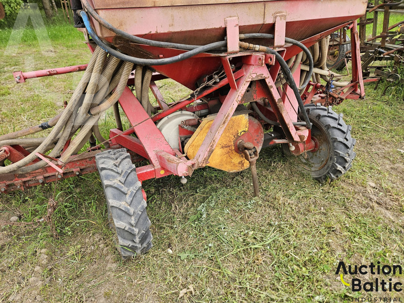 SPU 4 - Semeadora combinada: foto 5 SPU 4 - Semeadora combinada: foto 5