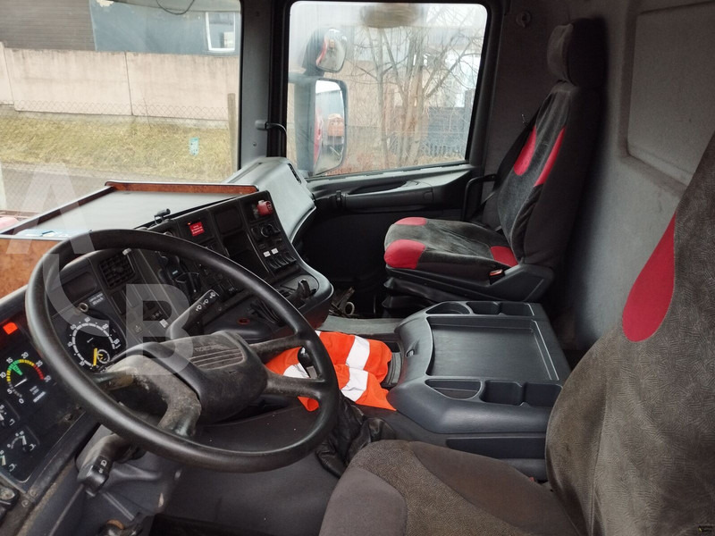 Camião cisterna para transporte de combustível Scania B4X2 ATL: foto 6
