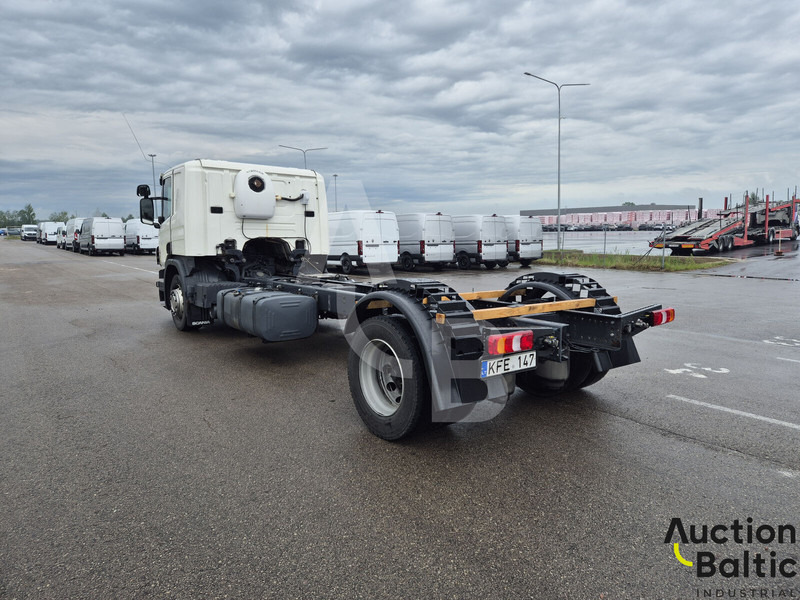 Scania P 450 - Camião chassi: foto 4 Scania P 450 - Camião chassi: foto 4