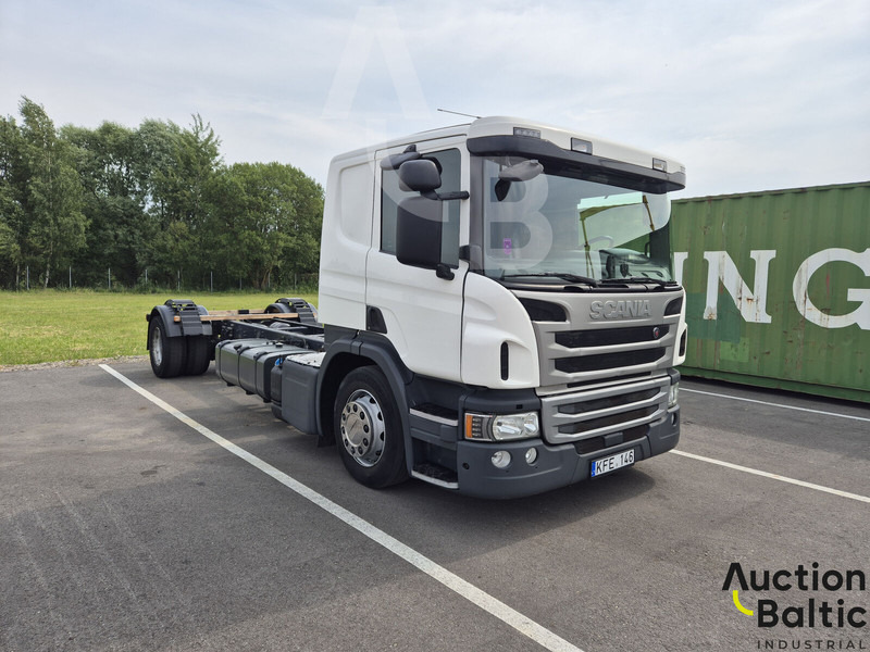Scania P 450 - Camião chassi: foto 2 Scania P 450 - Camião chassi: foto 2