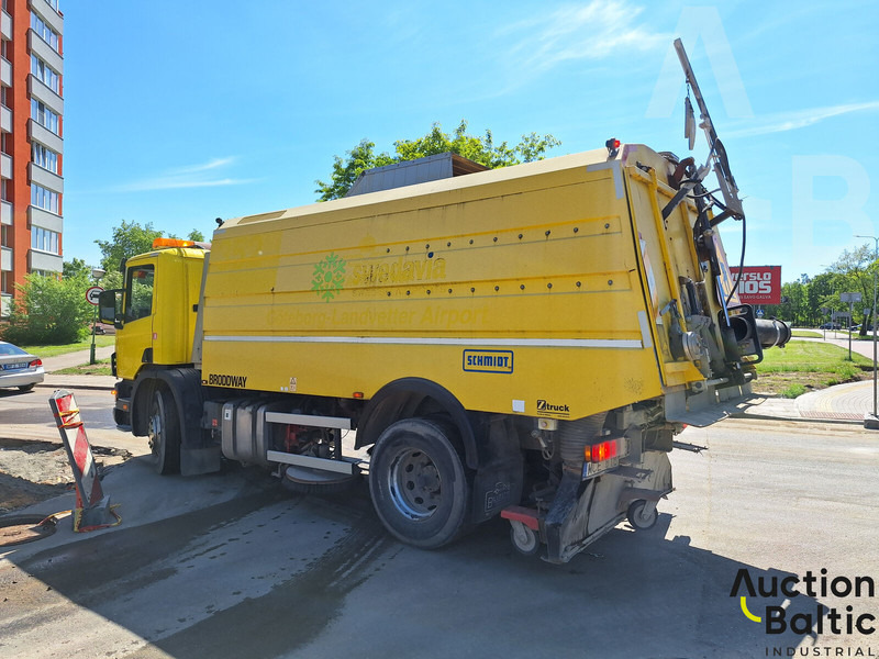 Scania P 94 - Varredora urbana: foto 4 Scania P 94 - Varredora urbana: foto 4
