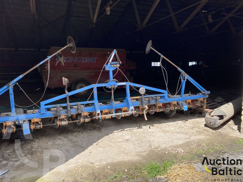 Schmotzer UD2012 - Semeadora de precisão: foto 1 Schmotzer UD2012 - Semeadora de precisão: foto 1