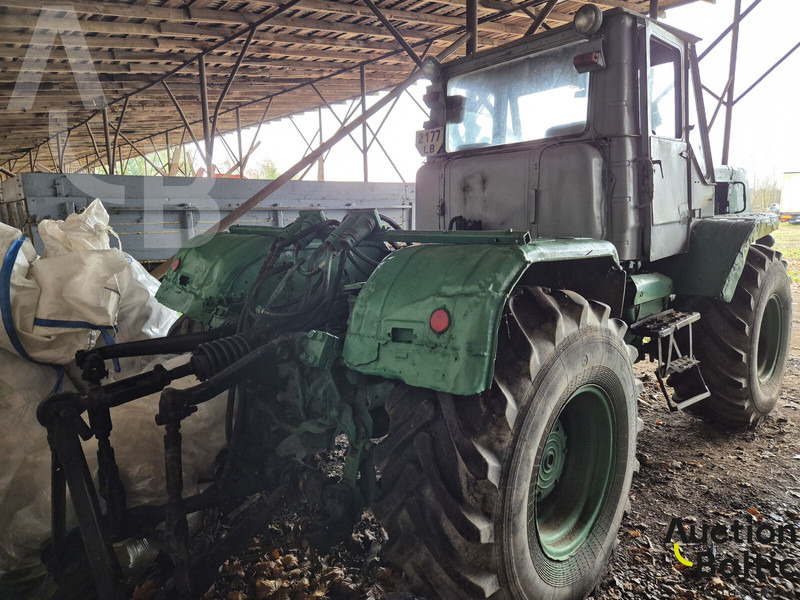 T-150K - Trator: foto 4 T-150K - Trator: foto 4