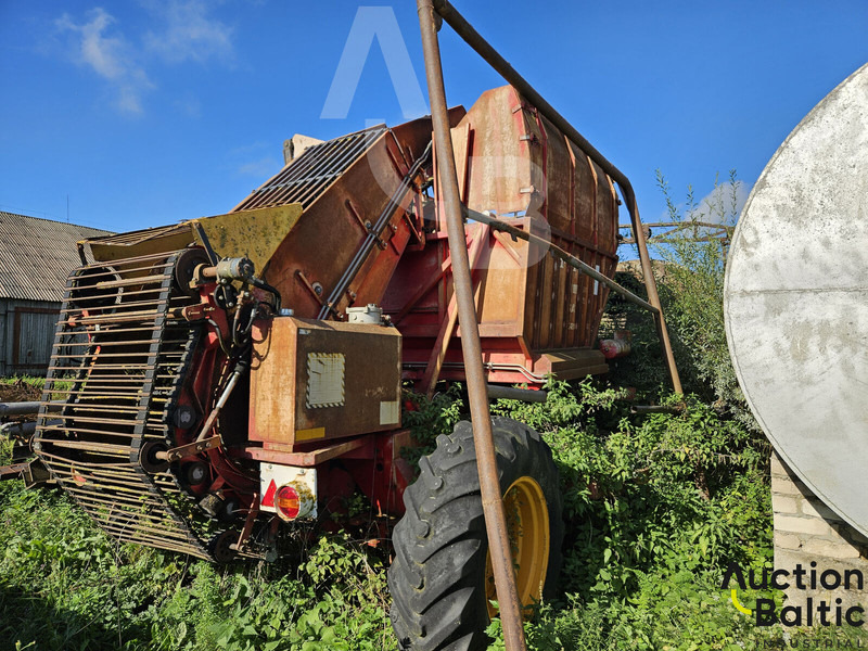 TIM Sugar beet harvester - Ceifeira debulhadora: foto 2 TIM Sugar beet harvester - Ceifeira debulhadora: foto 2