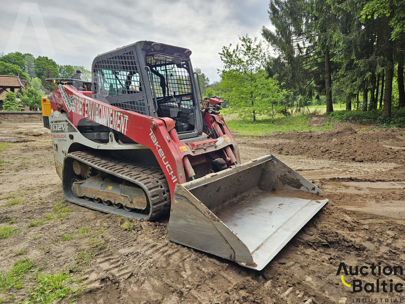 Takeuchi TL12V-2 - Pá carregadoras de rastos: foto 2 Takeuchi TL12V-2 - Pá carregadoras de rastos: foto 2