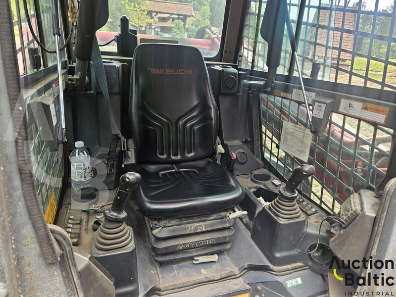 Takeuchi TL12V-2 - Pá carregadoras de rastos: foto 5 Takeuchi TL12V-2 - Pá carregadoras de rastos: foto 5