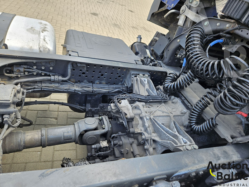 Tractor Mercedes-Benz Actros 1843: foto 15