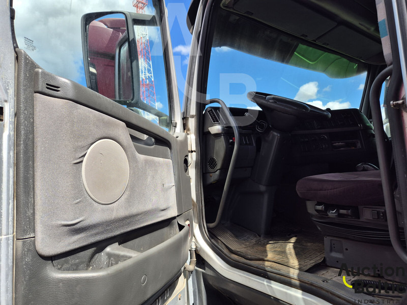 Volvo FH12 - Tractor: foto 5 Volvo FH12 - Tractor: foto 5