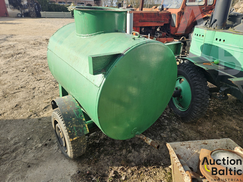 Trailer with tank - Reboque cisterna: foto 3 Trailer with tank - Reboque cisterna: foto 3
