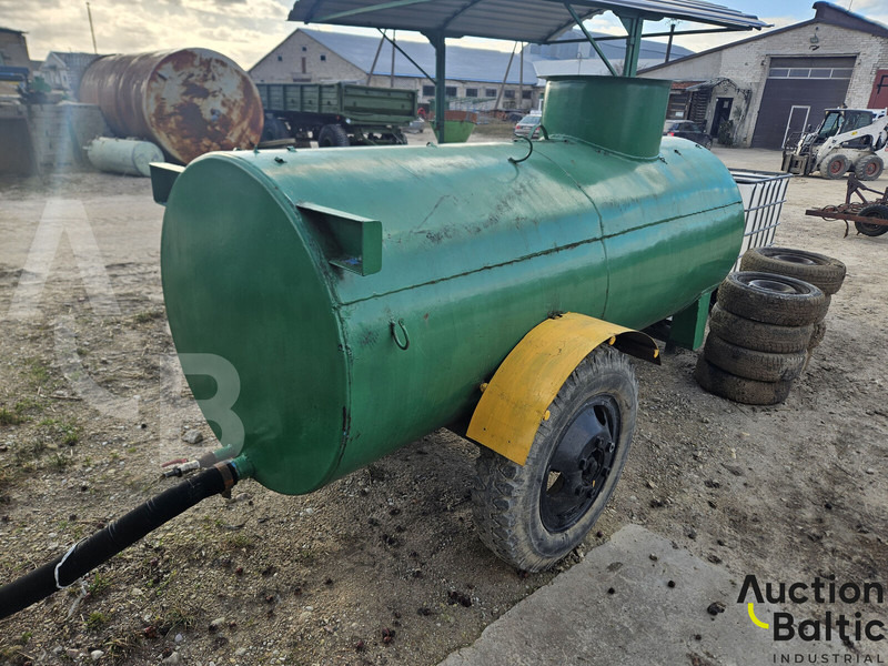 Trailer with tank - Reboque cisterna: foto 3 Trailer with tank - Reboque cisterna: foto 3
