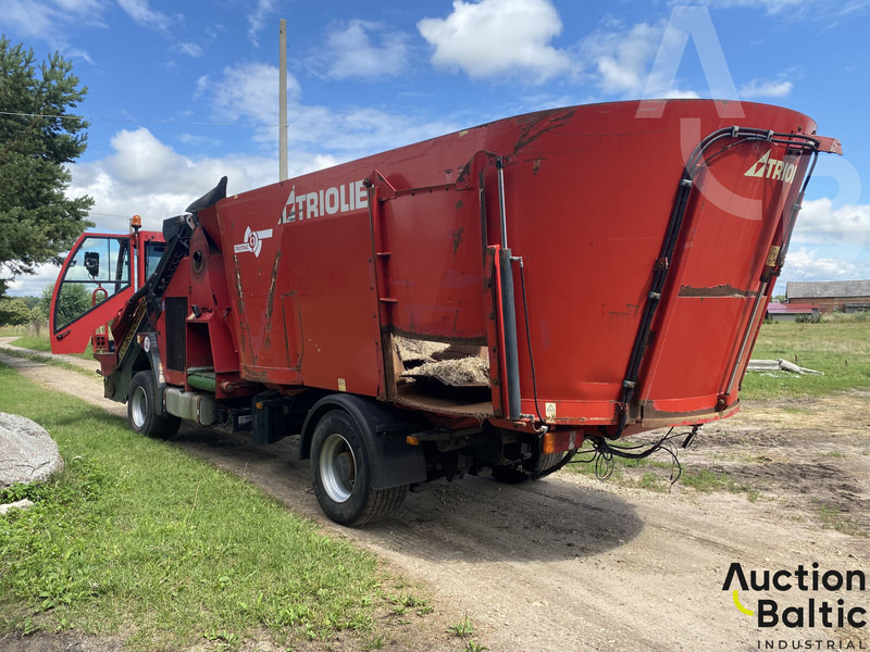 Trioliet TRIOTRAC 2-2000 - Equipamento de gado: foto 3 Trioliet TRIOTRAC 2-2000 - Equipamento de gado: foto 3