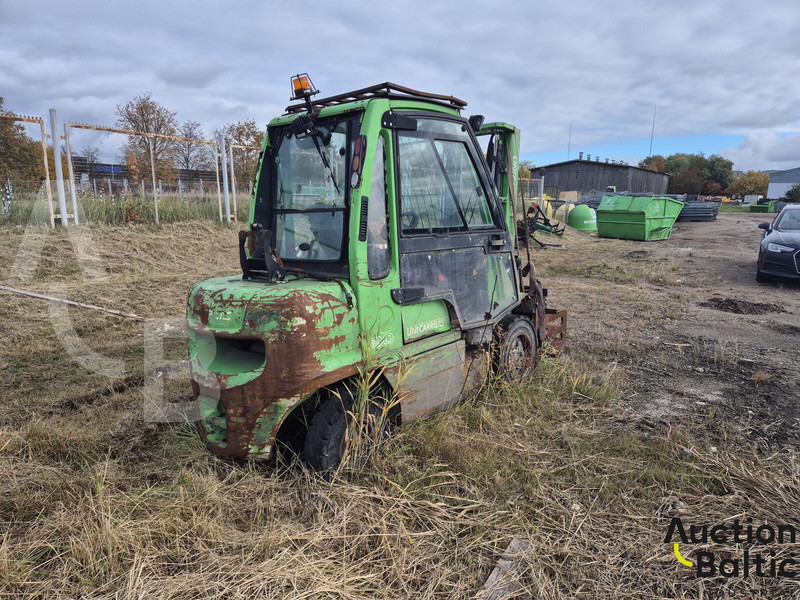 UniCarriers 30 - Empilhador a diesel: foto 4 UniCarriers 30 - Empilhador a diesel: foto 4