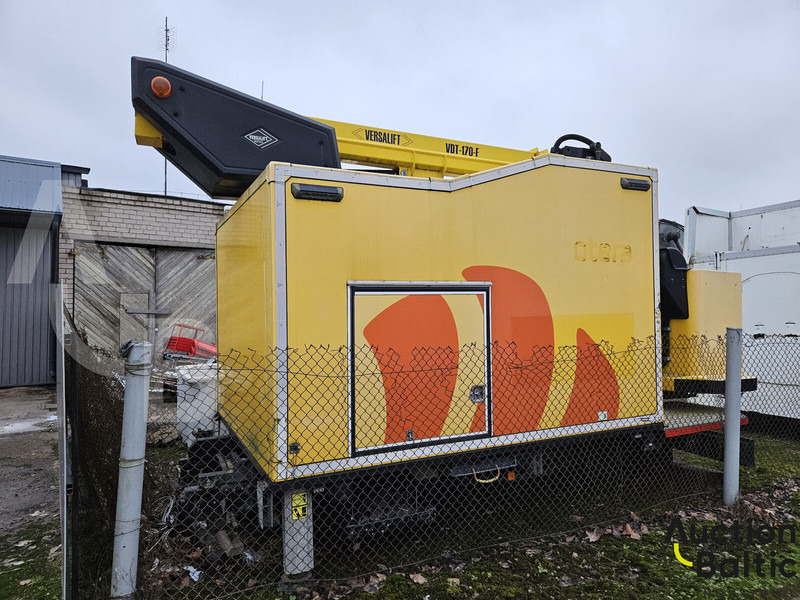 Versalift VDT-170-F - Caminhão com plataforma aérea: foto 3 Versalift VDT-170-F - Caminhão com plataforma aérea: foto 3