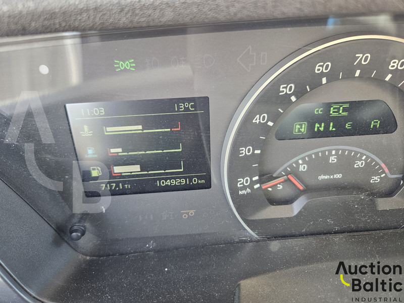 Camião cisterna para transporte de combustível Volvo FH 420: foto 11