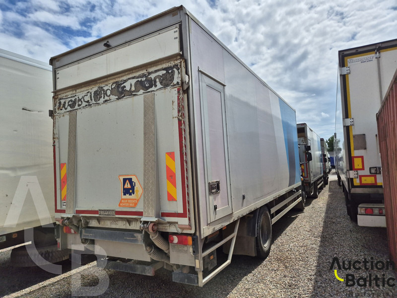 Volvo FL240 - Camião furgão: foto 3 Volvo FL240 - Camião furgão: foto 3