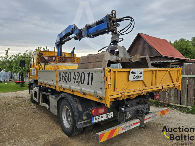 Volvo FL6 250 - Camião de caixa aberta/ Plataforma, Camião grua: foto 3 Volvo FL6 250 - Camião de caixa aberta/ Plataforma, Camião grua: foto 3