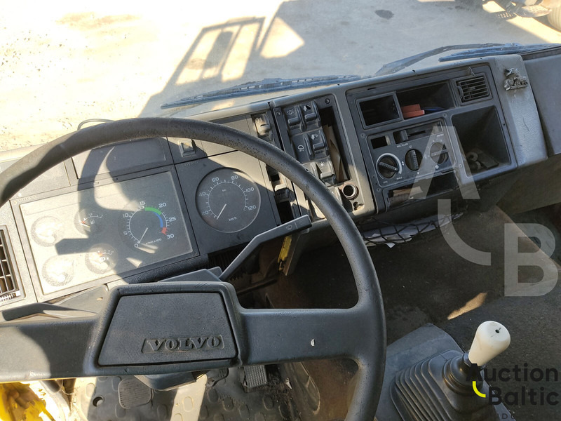 Locação financeira de Volvo FL618 Volvo FL618: foto 6