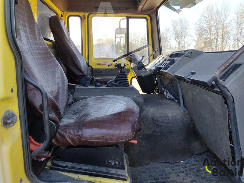 Locação financeira de Volvo FL618 Volvo FL618: foto 9