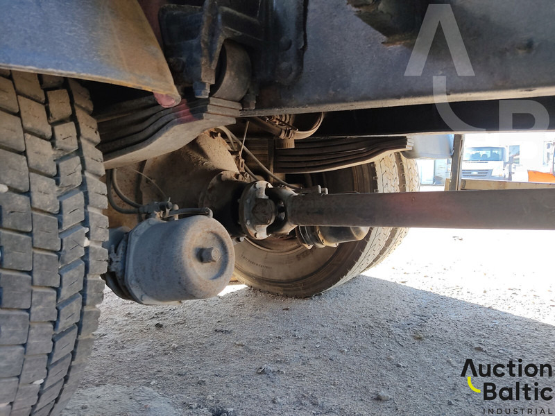 Caminhão de lixo Volvo FL618: foto 17