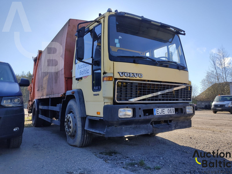 Volvo FL618 - Caminhão de lixo: foto 2 Volvo FL618 - Caminhão de lixo: foto 2
