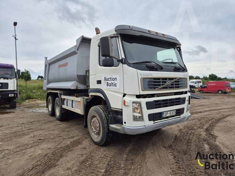 Volvo FM12 - Camião basculante: foto 2 Volvo FM12 - Camião basculante: foto 2