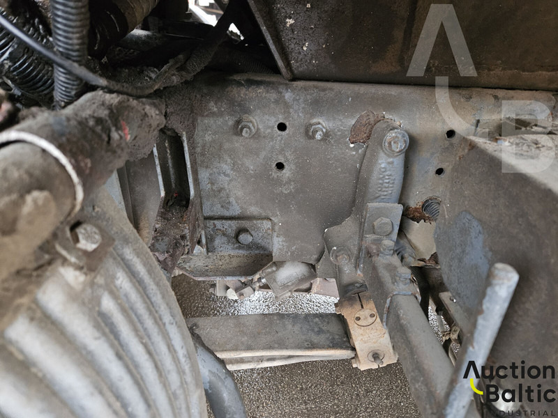 Caminhão de lixo Volvo FM7: foto 20 Caminhão de lixo Volvo FM7: foto 20