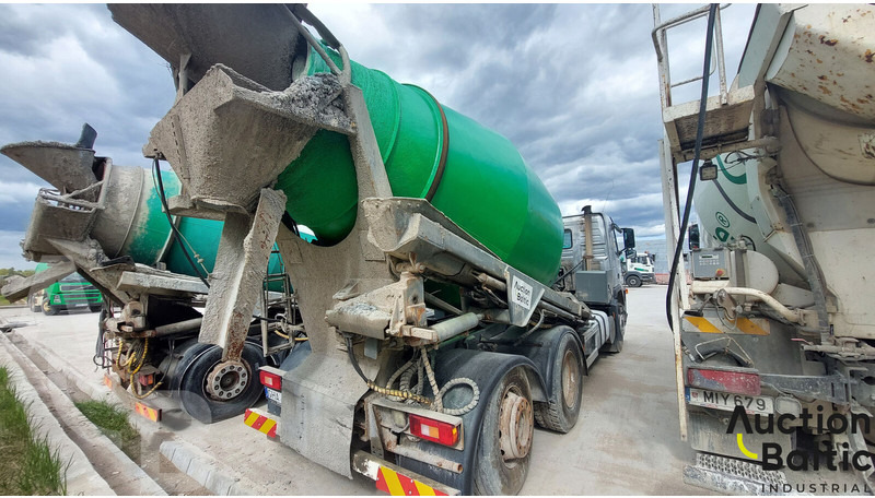 Volvo FM9 - Camião betoneira: foto 3 Volvo FM9 - Camião betoneira: foto 3