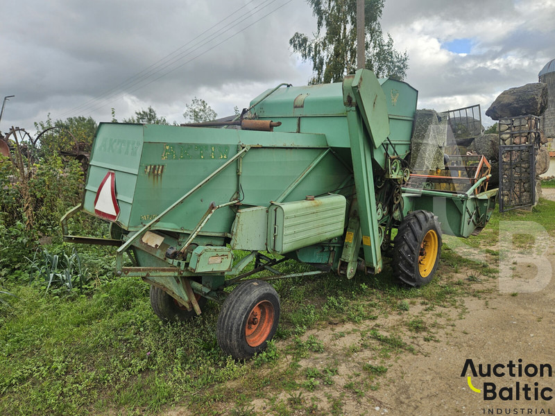 Westerasmaskiner AB AKTIV 800 - Ceifeira debulhadora: foto 5 Westerasmaskiner AB AKTIV 800 - Ceifeira debulhadora: foto 5