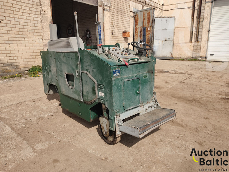 Wirtgen W350 - Máquina de asfalto: foto 1 Wirtgen W350 - Máquina de asfalto: foto 1