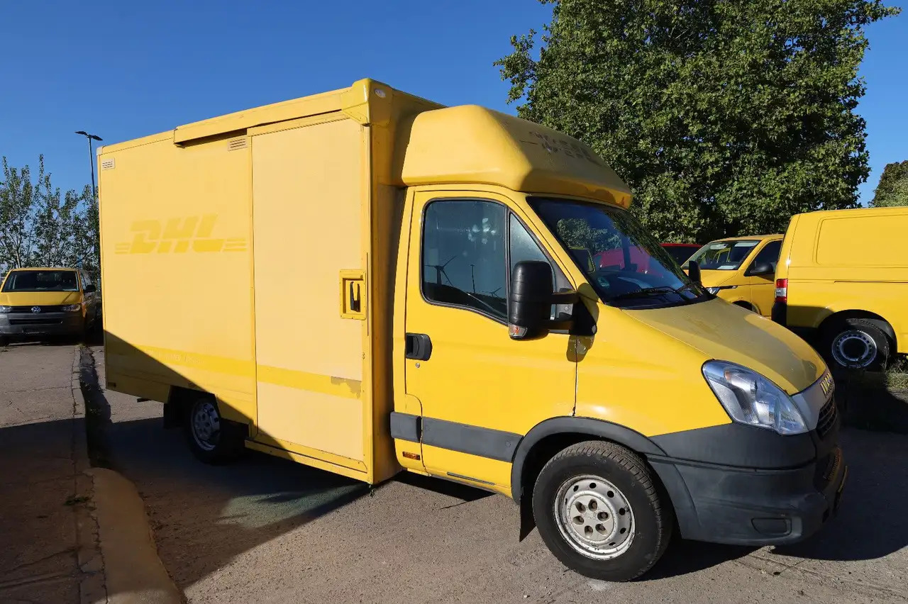 Iveco Daily/ Regalsystem/Luftfeder/KURZ/1. Hand - Carrinha de contentor: foto 2 Iveco Daily/ Regalsystem/Luftfeder/KURZ/1. Hand - Carrinha de contentor: foto 2