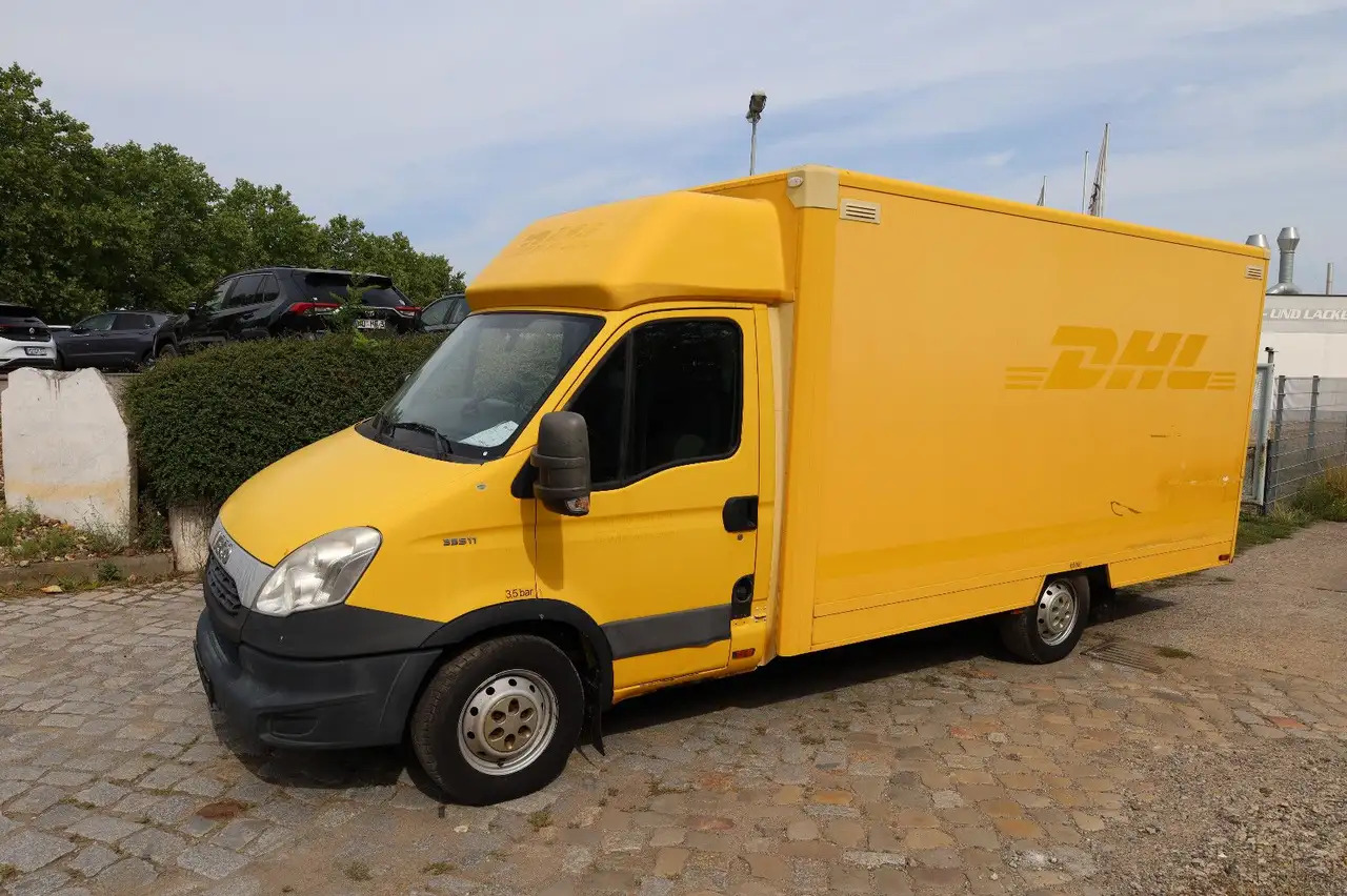 Iveco IS35SI2AA Daily/ Regalsystem/Luftfeder/1. Hand/ - Carrinha de contentor: foto 1 Iveco IS35SI2AA Daily/ Regalsystem/Luftfeder/1. Hand/ - Carrinha de contentor: foto 1