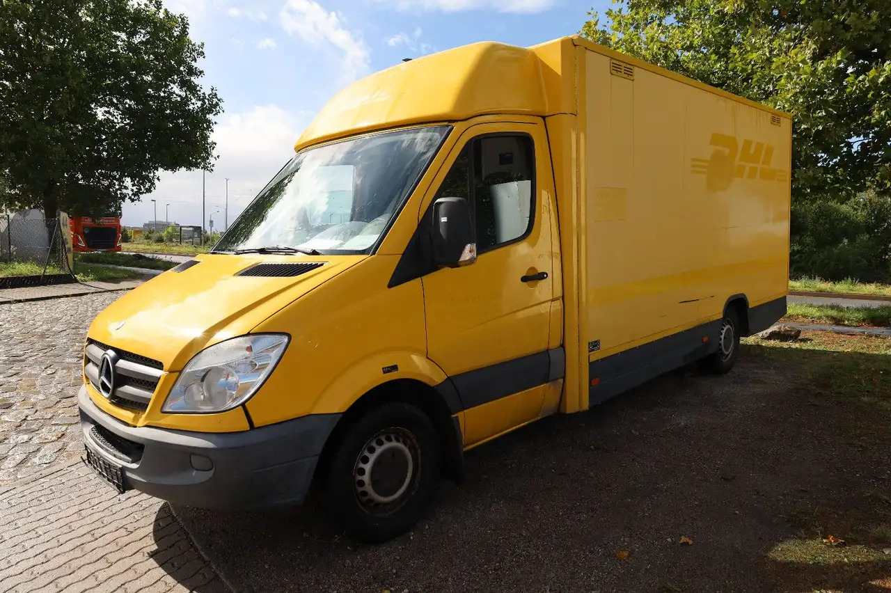 Mercedes-Benz Sprinter II Pritsche/ Koffer/Regalsystem - Máquina de outro: foto 1 Mercedes-Benz Sprinter II Pritsche/ Koffer/Regalsystem - Máquina de outro: foto 1