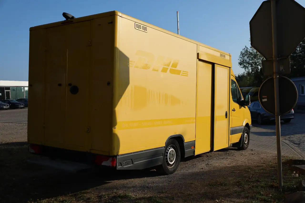 Mercedes-Benz Sprinter II Pritsche/ Koffer/Regalsystem - Máquina de outro: foto 5 Mercedes-Benz Sprinter II Pritsche/ Koffer/Regalsystem - Máquina de outro: foto 5