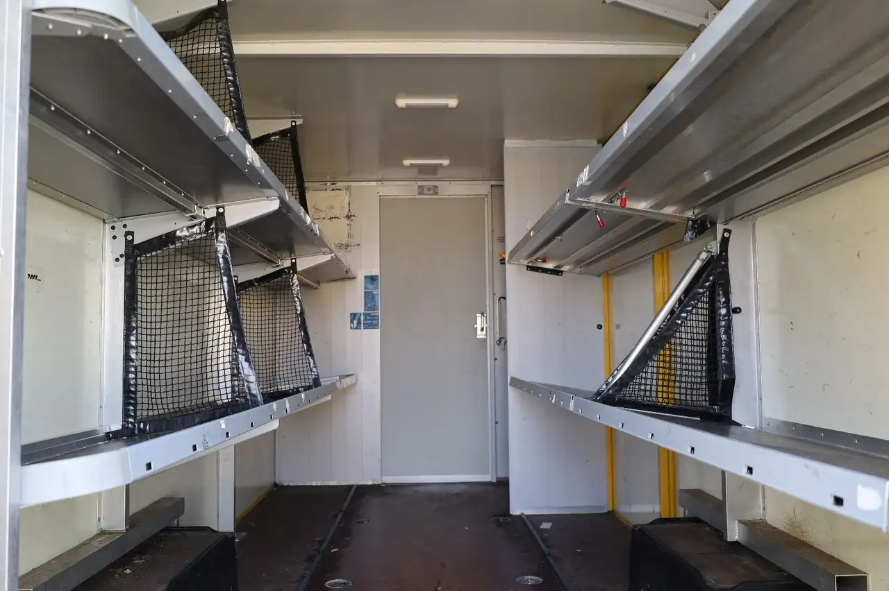 Carrinha de contentor Mercedes-Benz Sprinter/Koffer/Regalsystem/ EU5/ 1. Hand: foto 16 Carrinha de contentor Mercedes-Benz Sprinter/Koffer/Regalsystem/ EU5/ 1. Hand: foto 16