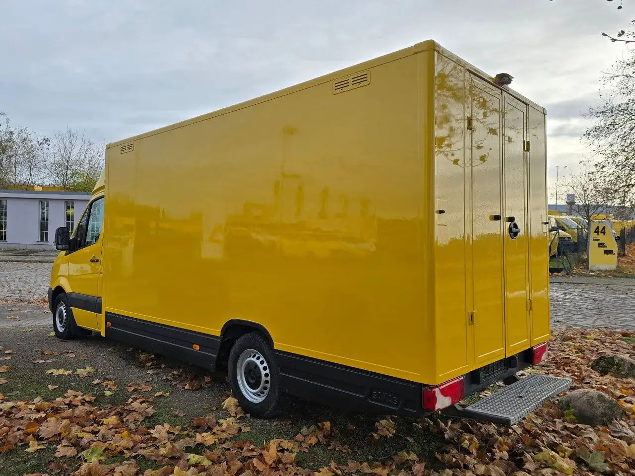 Mercedes-Benz Sprinter/Regalsystem/70kW/1. Hand - Carrinha de contentor: foto 5 Mercedes-Benz Sprinter/Regalsystem/70kW/1. Hand - Carrinha de contentor: foto 5