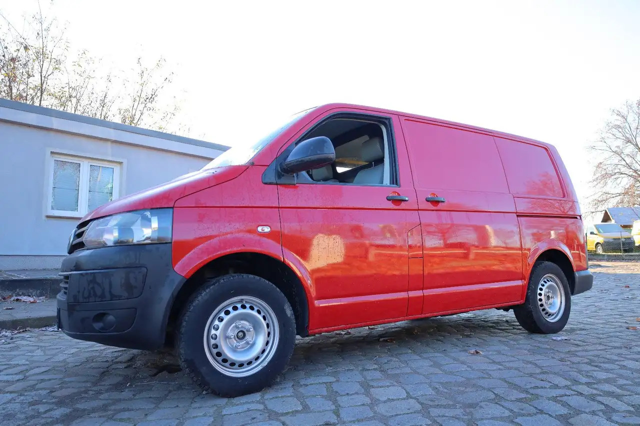 Volkswagen T5 Transporter Kasten-Kombi 2.0 TDI/EU5/1.Hand - Furgão: foto 1 Volkswagen T5 Transporter Kasten-Kombi 2.0 TDI/EU5/1.Hand - Furgão: foto 1