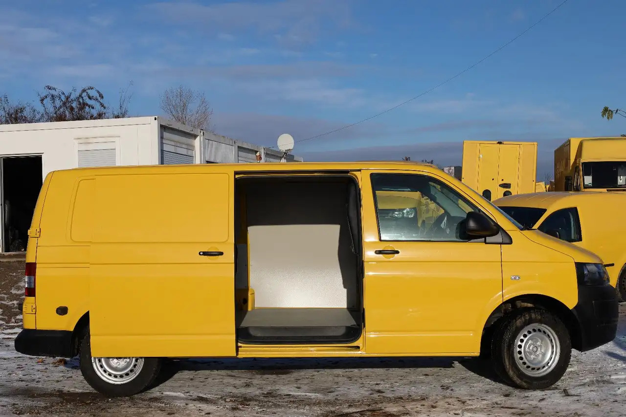 Volkswagen T5 Transporter MAXI 2.0 TDI/EU5/Flügeltüren - Furgão: foto 5 Volkswagen T5 Transporter MAXI 2.0 TDI/EU5/Flügeltüren - Furgão: foto 5