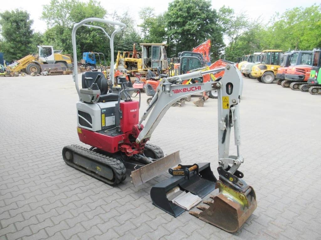 Takeuchi TB 210 R - Mini escavadeira: foto 2 Takeuchi TB 210 R - Mini escavadeira: foto 2