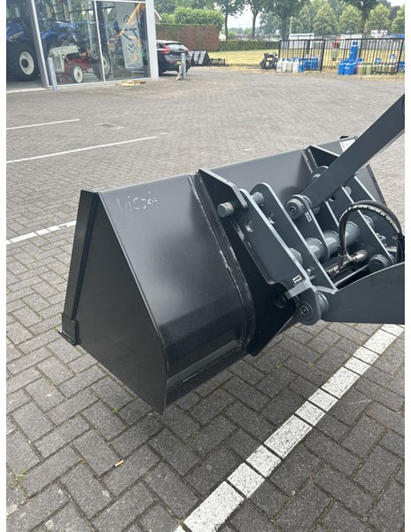 Tobroco Grondbak 130 cm Giant aanspan - Balde para Máquina de construção: foto 4 Tobroco Grondbak 130 cm Giant aanspan - Balde para Máquina de construção: foto 4