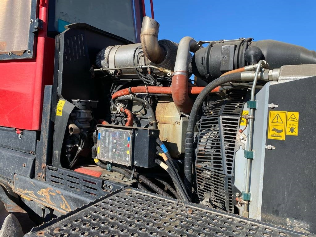 Forwarder Komatsu 875: foto 18 Forwarder Komatsu 875: foto 18