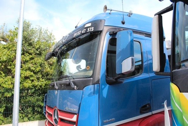 Mercedes-Benz Actros 4 2-Achser BM 963 1846 OM470 4x2 SZM - Tractor: foto 2 Mercedes-Benz Actros 4 2-Achser BM 963 1846 OM470 4x2 SZM - Tractor: foto 2