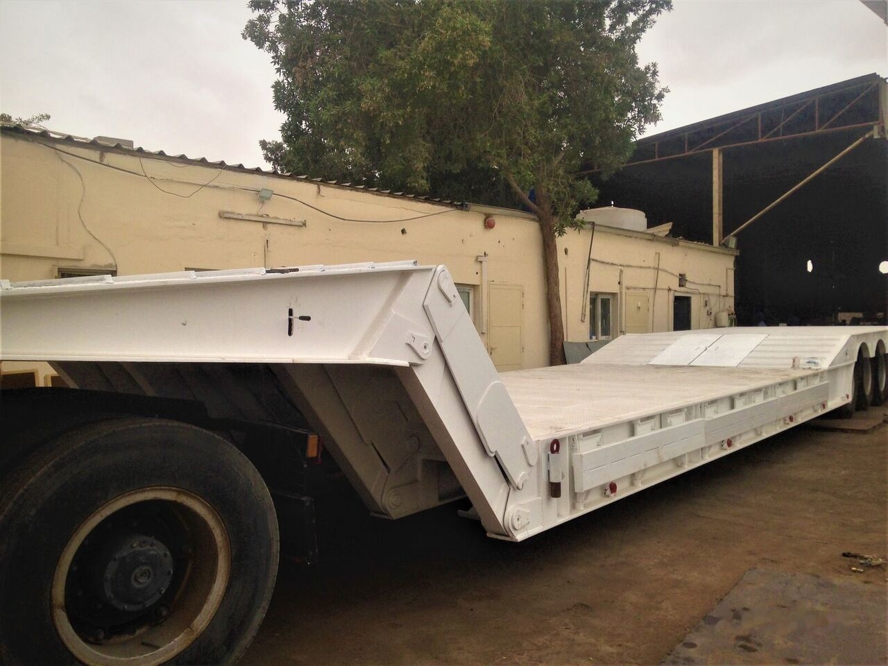 Semi-reboque baixa novo AME 120 Ton 4 Axle Front Loading Lowbed Semi-Trailer: foto 17