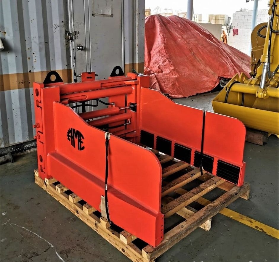 AME Bale Clamp - Grampo para Empilhador: foto 1 AME Bale Clamp - Grampo para Empilhador: foto 1