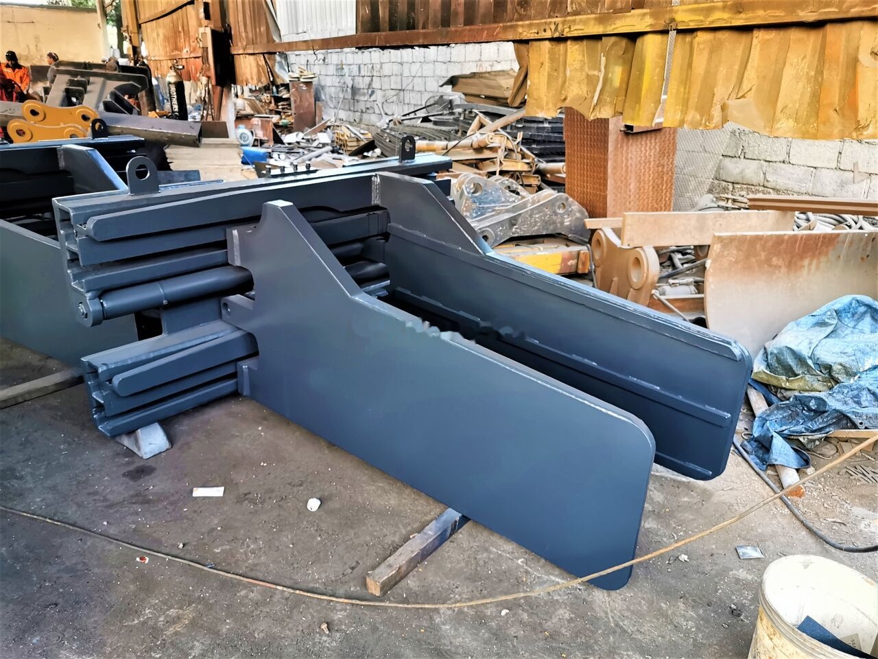 AME Bale Clamp - Grampo para Empilhador: foto 3 AME Bale Clamp - Grampo para Empilhador: foto 3