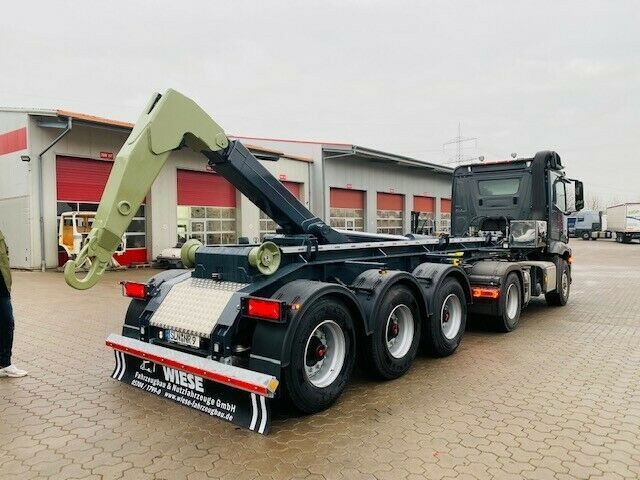 Auflieger Abrollkipper Hakenlift Agrarausführung - Semi-reboque transportador de contêineres/ Caixa móvel: foto 3 Auflieger Abrollkipper Hakenlift Agrarausführung - Semi-reboque transportador de contêineres/ Caixa móvel: foto 3