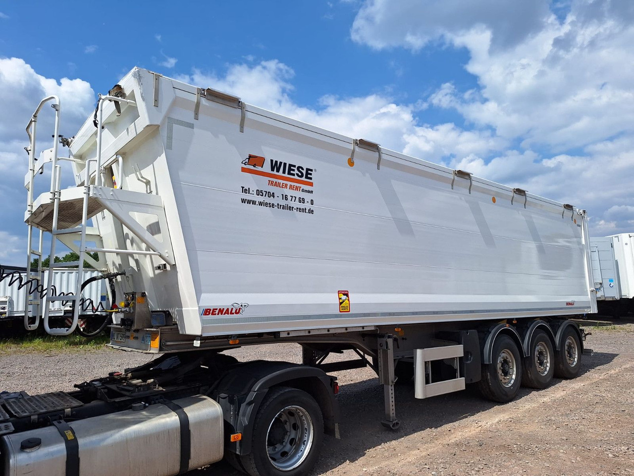 Benalu Bulkliner S 95 50m³ Kombiklappe - Semi-reboque basculante: foto 1 Benalu Bulkliner S 95 50m³ Kombiklappe - Semi-reboque basculante: foto 1
