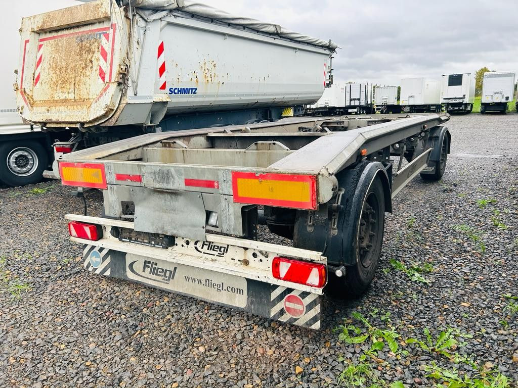 Fliegl ZPS 180 Abrollanhänger, Außenrollen - Reboque ampliroll/ Multibenne: foto 2 Fliegl ZPS 180 Abrollanhänger, Außenrollen - Reboque ampliroll/ Multibenne: foto 2
