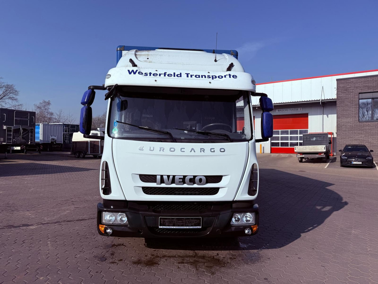 Iveco EEV 80E22 EuroCargo Koffer mit Ladebordwand 1T - Camião furgão: foto 5 Iveco EEV 80E22 EuroCargo Koffer mit Ladebordwand 1T - Camião furgão: foto 5