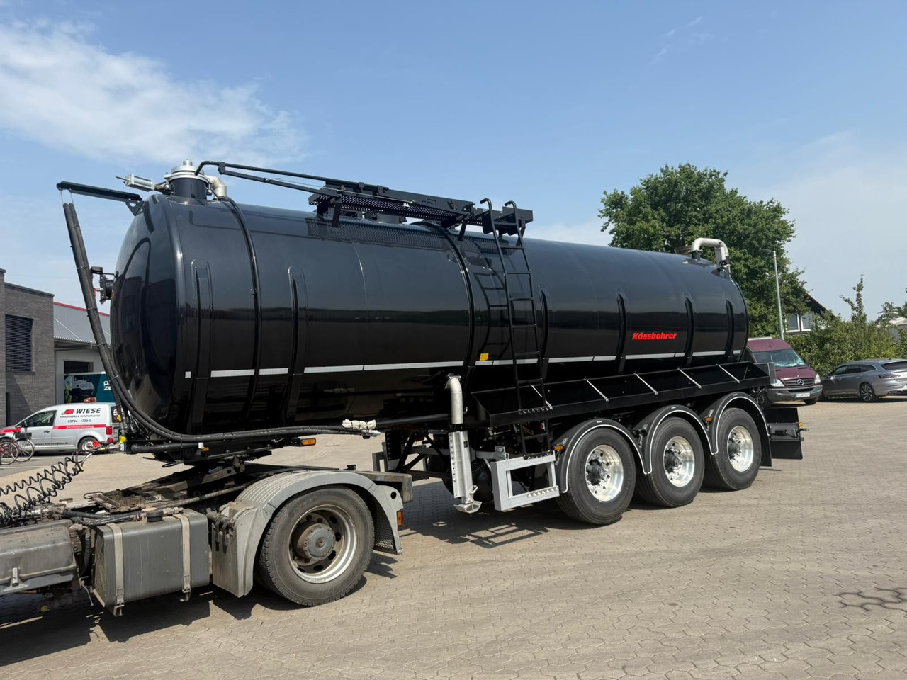 Kässbohrer K.STN L 30 Edelstahl Tanker Gülle Naturabfall - Semi-reboque cisterna: foto 4 Kässbohrer K.STN L 30 Edelstahl Tanker Gülle Naturabfall - Semi-reboque cisterna: foto 4